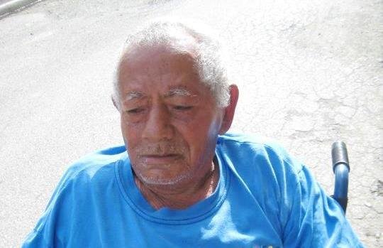 Linito, el carretillero mocano, vive agobiado y agotado